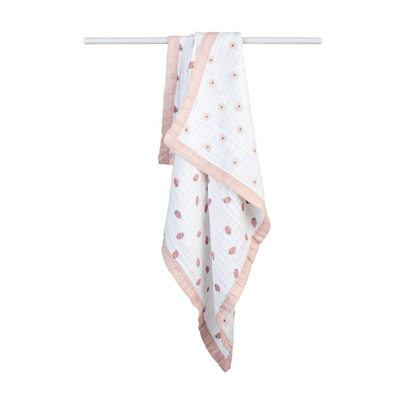 3-Ply Daisies & Strawberry Reversible Muslin Blanket H1149